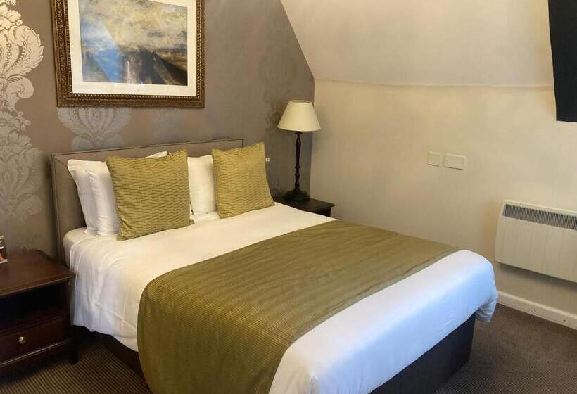 Номер Стандарт, Saracens Head Hotel By Greene King Inns