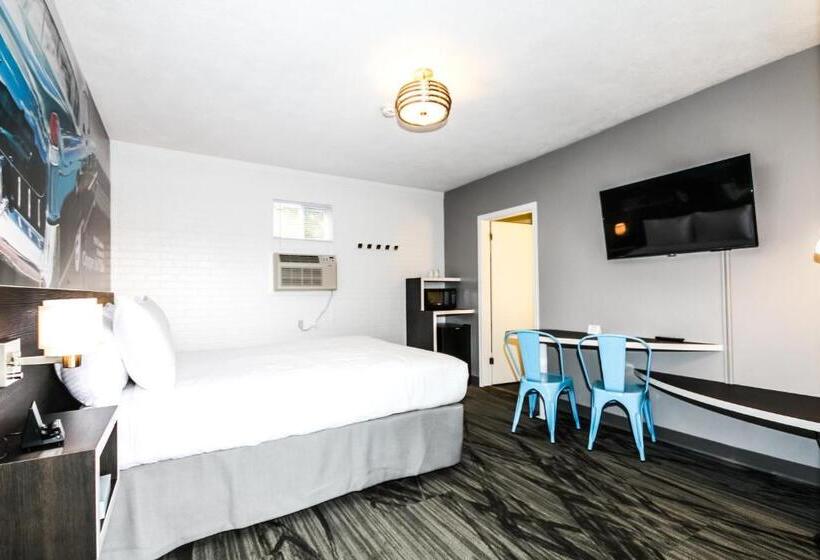 غرفة قياسية, Cadillac Motel Niagara