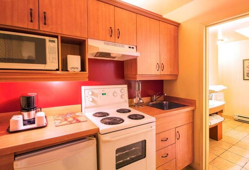 جناح عائلي, Auberge Québec