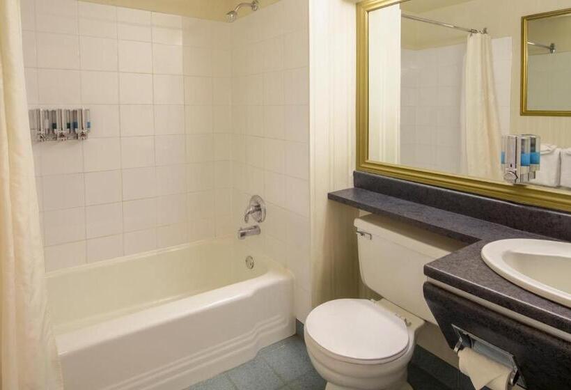 غرفة قياسية, Auberge Québec