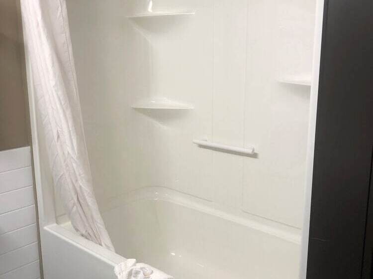 غرفة ديلوكس, Canad Inns Destination Centre Windsor Park