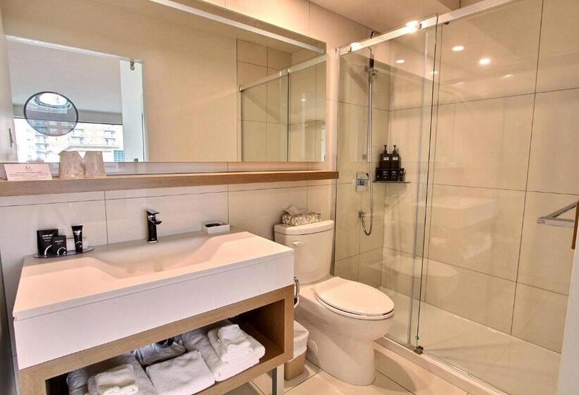 غرفة كومفورت, Le Navigateur