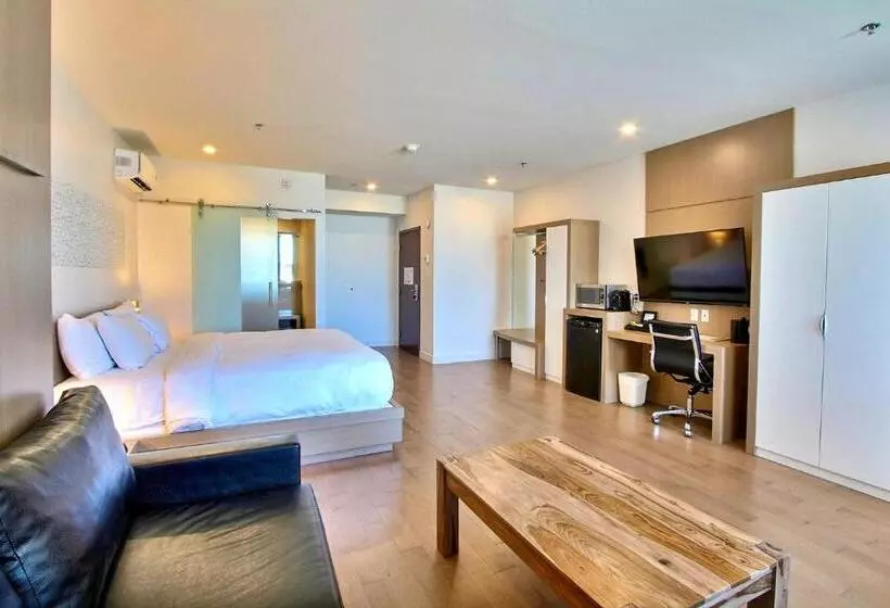 Executive Suite met Kingsize Bed, Le Navigateur