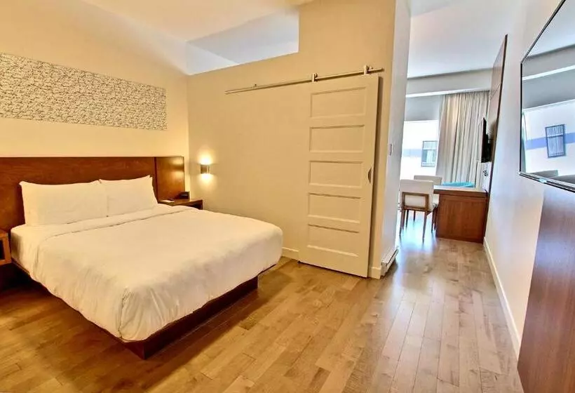Junior Suite met Queensize Bed, Le Navigateur
