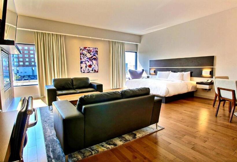 جناح رئاسى, Le Navigateur