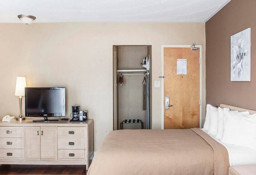 חדר סטנדרט שתי מיטות זוגיות, Quality Hotel Fallsview Cascade