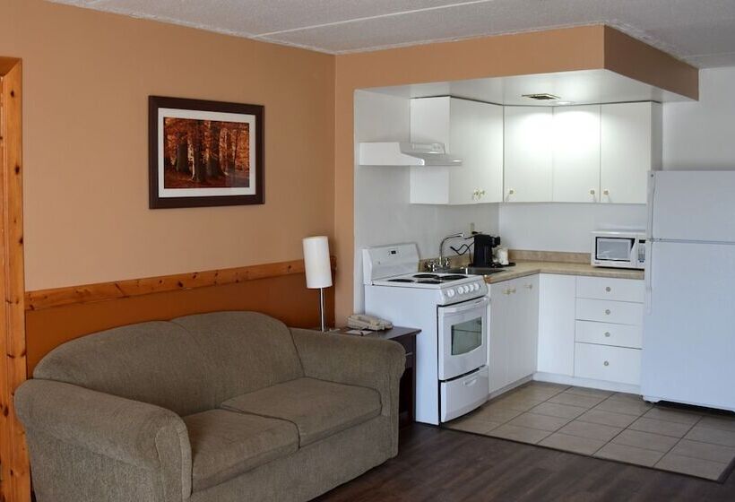 Люкс, Ramada By Wyndham Timmins