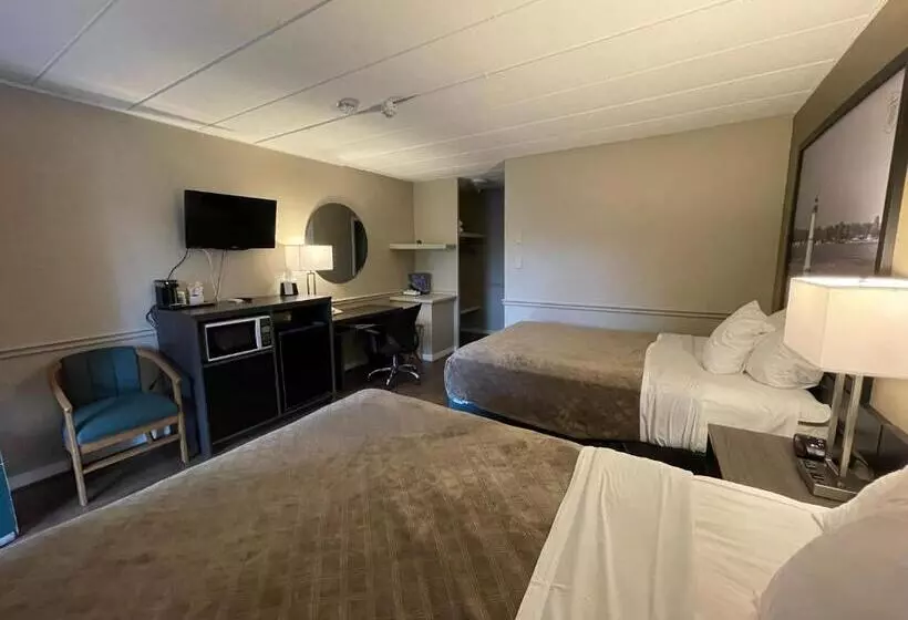 スタンダードルーム, Super 8 By Wyndham Gananoque   Country Squire Resort