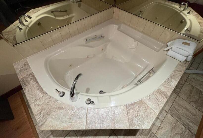 스위트, Super 8 By Wyndham Gananoque Country Squire Resort