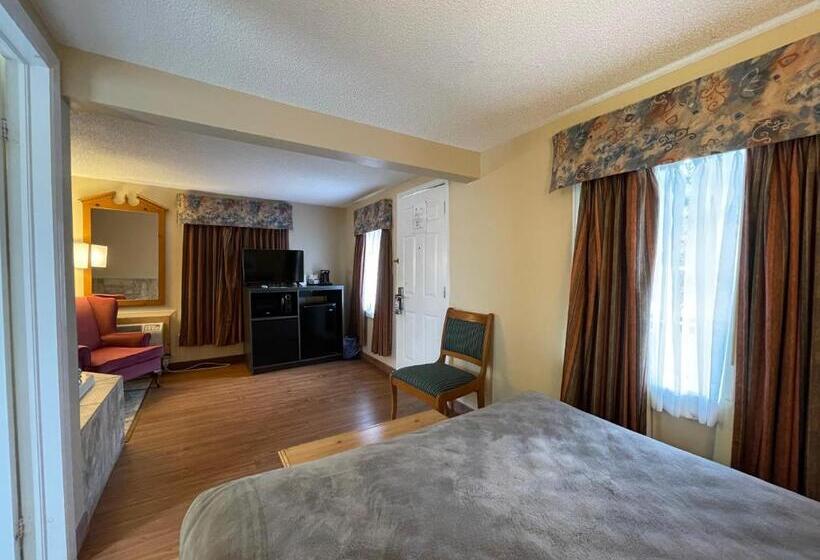 스위트, Super 8 By Wyndham Gananoque Country Squire Resort