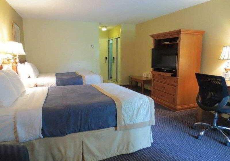 스탠다드 룸, Super 8 By Wyndham Gananoque Country Squire Resort