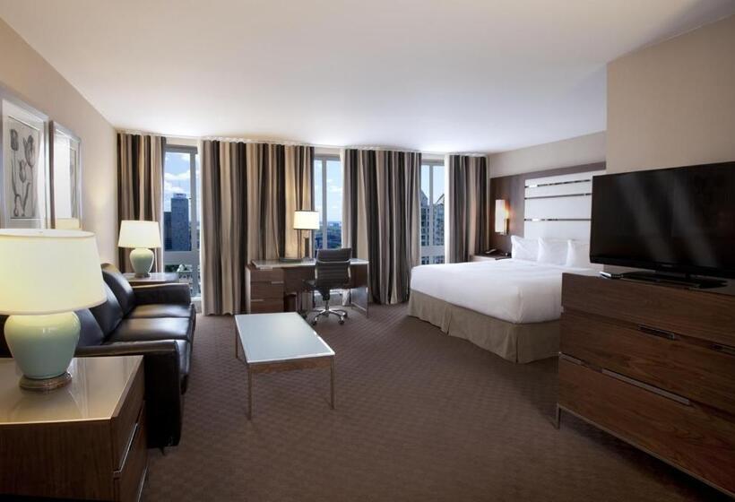 جناح جونيور, Hôtel Le Cantlie Suites