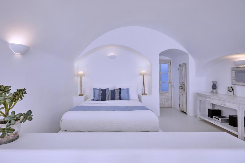 جناح جونيور, Hôtel Le Cantlie Suites