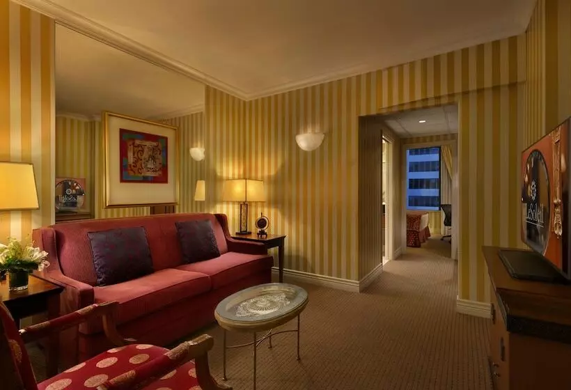 سوئیت اجرایی با تخت کینگ, Le Soleil By Executive Hotels