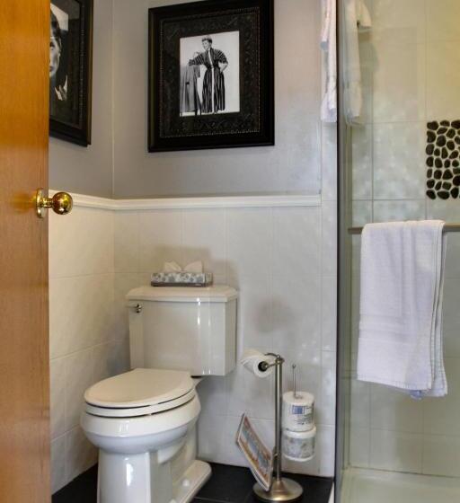 阁楼套房, Rosellen Suites At Stanley Park