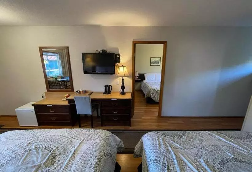 اتاق استاندارد سه نفره, Schooner Motel