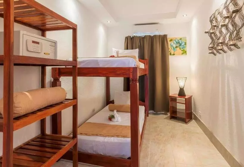 Perhehuone, Best Western Tamarindo Vista Villas