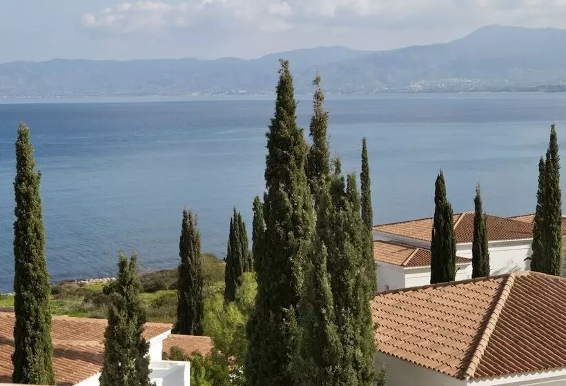 Estudio Estándar Vista Mar, Anassa