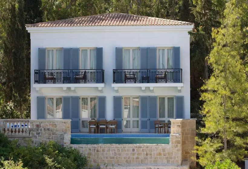 Villa 3 Dormitorios con Piscina, Anassa