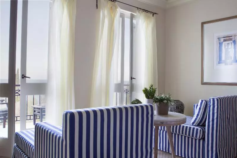 Estudio Estándar Vista Mar, Anassa