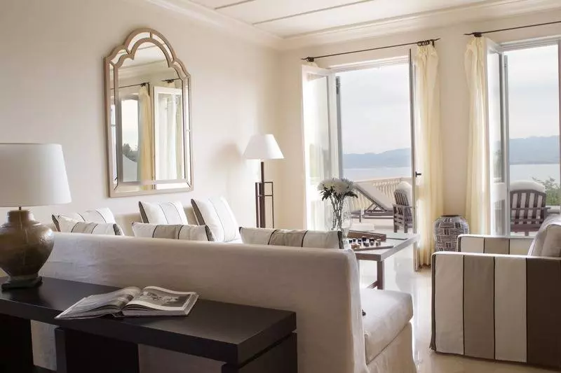 Junior Suite con Piscina, Anassa