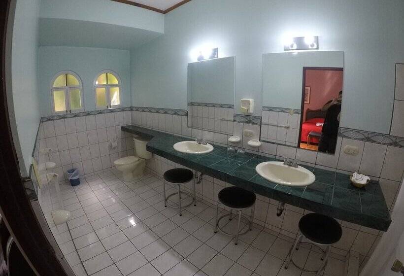 جناح عائلي, Le Bergerac