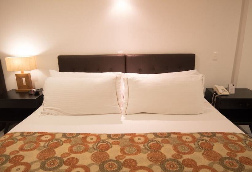 غرفة قياسية, Playa Club