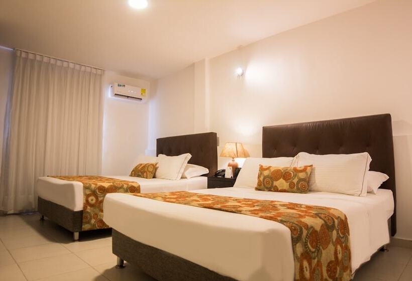 Четырехместный Номер Стандарт, Playa Club