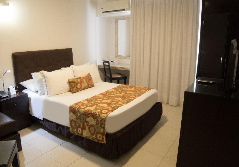 غرفة قياسية, Playa Club