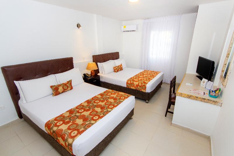 غرفة قياسية رباعية, Playa Club