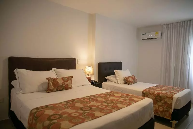 اتاق استاندارد سه نفره, Playa Club
