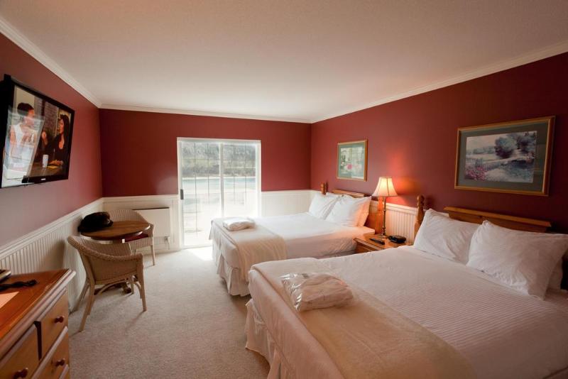 スタンダードルーム, South Thompson Inn & Conference Centre