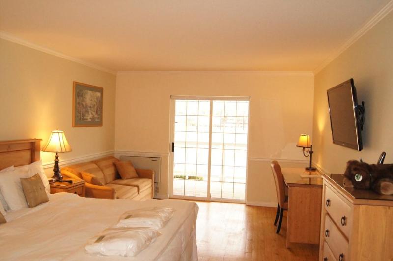 اتاق لوکس, South Thompson Inn & Conference Centre