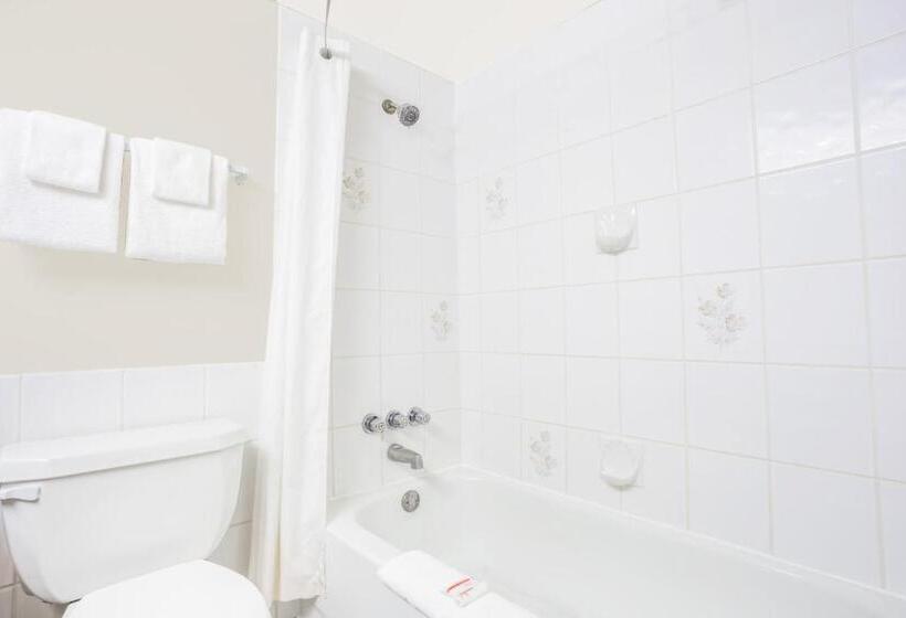 חדר סטנדרט, Super 8 By Wyndham Quesnel Bc