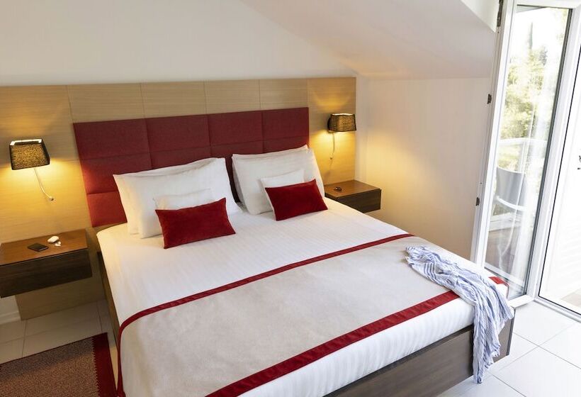 Полулюкс Боковой Вид на Море, Tui Blue Kalamota Island   All Inclusive