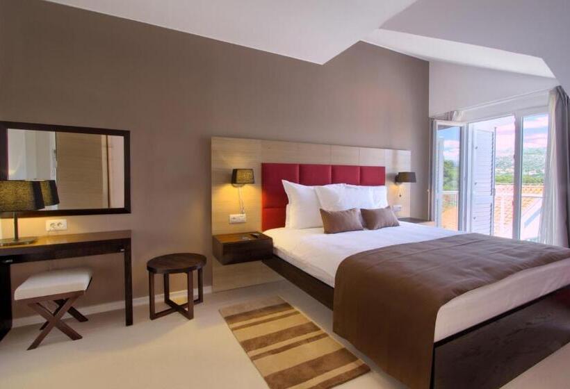 Номер Стандард Боковой Вид на Море с Балконом, Tui Blue Kalamota Island   All Inclusive