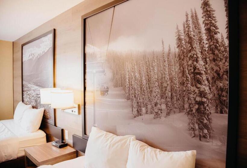 스위트, Super 8 By Wyndham Revelstoke Bc
