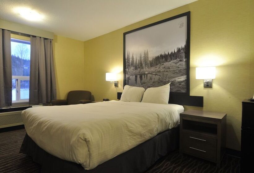 스위트, Super 8 By Wyndham Revelstoke Bc