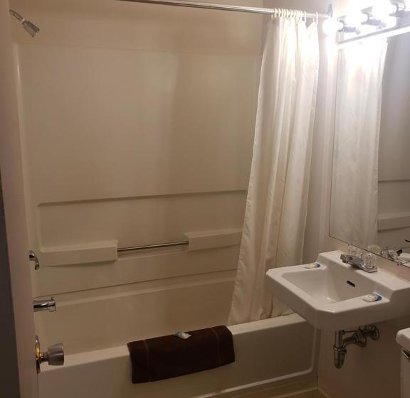 סוויטה, Sunset Motel