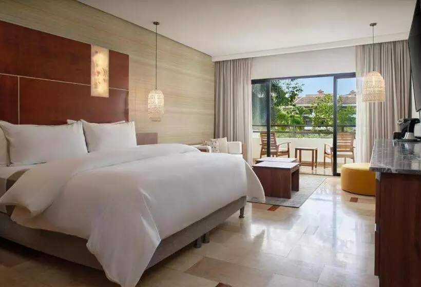 キングサイズベッドのクラブルーム, The Westin Reserva Conchal, An All Inclusive Golf Resort & Spa