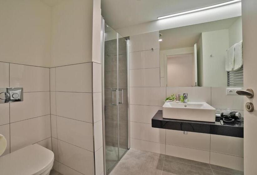 수피리어 룸, Ariston Prague