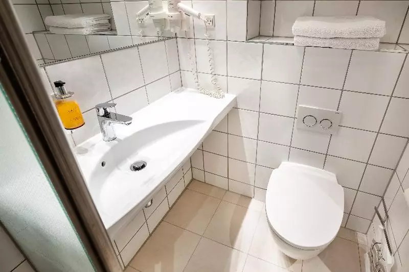 اتاق استاندارد سه نفره, Go Hotel Ansgar