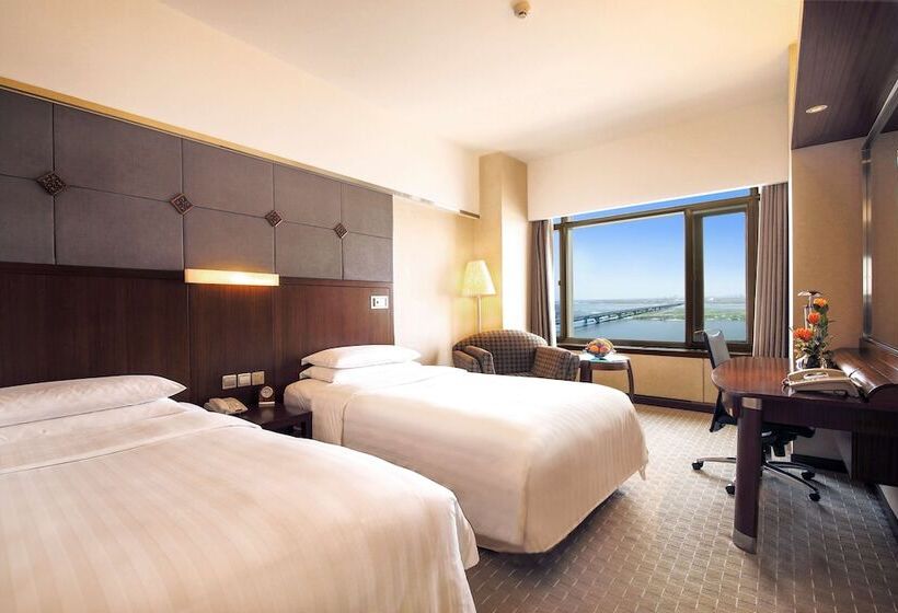Номер Deluxe, Shangrila Harbin