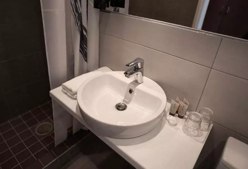 Superior room with lake view, Herttua Hotel And Spa