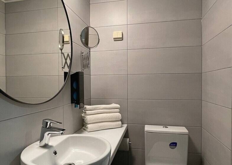 Superior room with lake view, Herttua Hotel And Spa