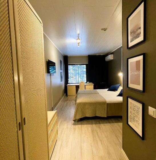 Superior room with lake view, Herttua Hotel And Spa