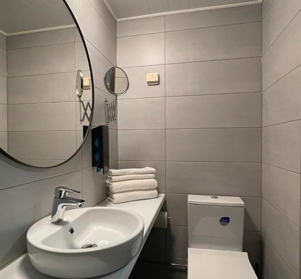 Superior room with lake view, Herttua Hotel And Spa