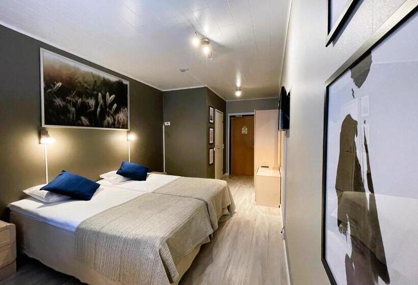 Superior room with lake view, Herttua Hotel And Spa