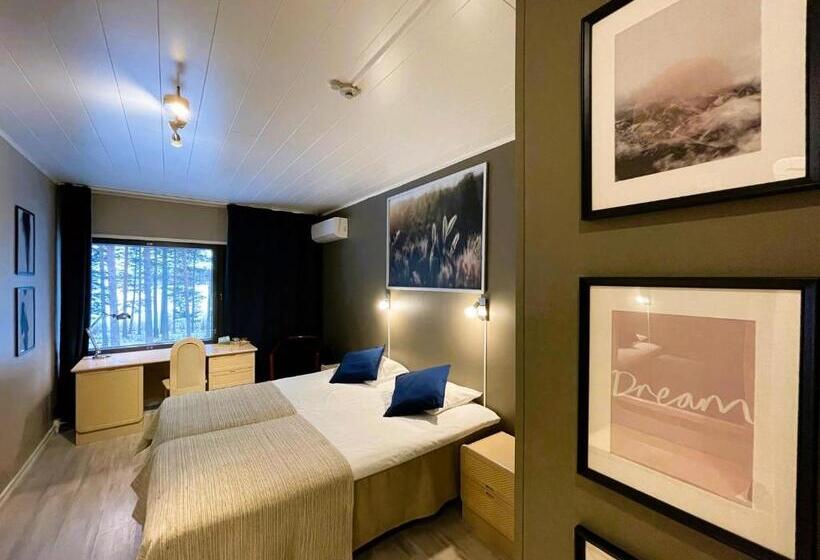 Superior room with lake view, Herttua Hotel And Spa