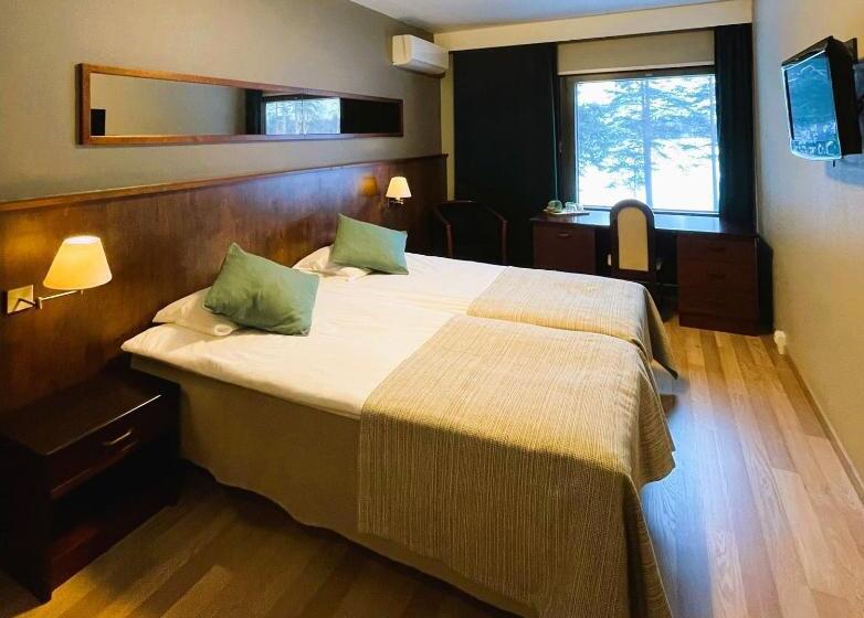 Superior room with lake view, Herttua Hotel And Spa